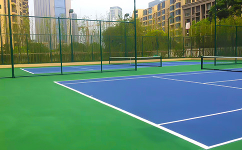 网球场地面